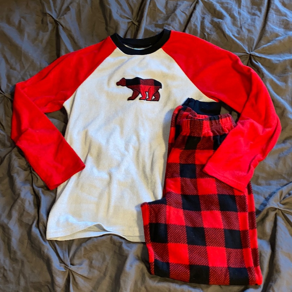 Pajama suit matching with flannel pattern and bear
